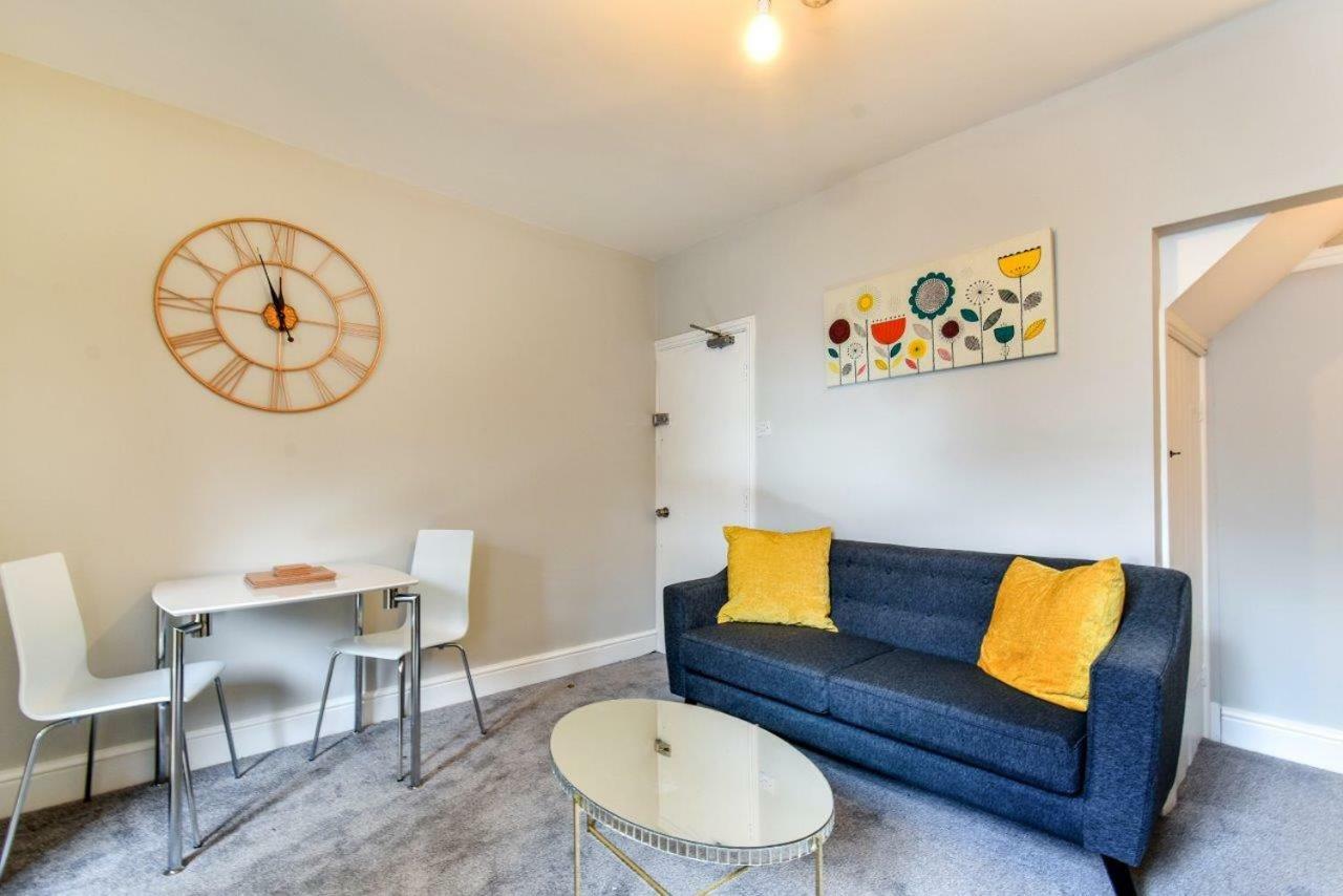 Apartment 1 At 3 Jubilee 요크 외부 사진