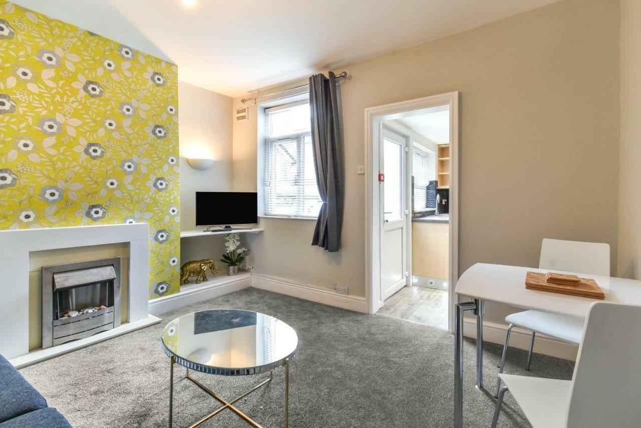 Apartment 1 At 3 Jubilee 요크 외부 사진